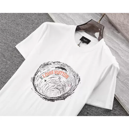 Replica Louis Vuitton LV T-Shirts Short Sleeved For Men #1289892 $32.00 USD for Wholesale