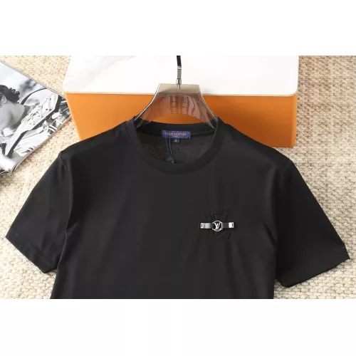 Replica Louis Vuitton LV T-Shirts Short Sleeved For Men #1293422 $38.00 USD for Wholesale