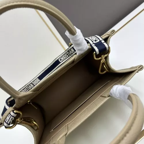 Replica Christian Dior AAA Quality Handbags For Women #1299899 $105.00 USD for Wholesale