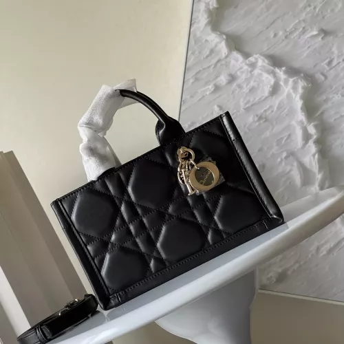 Christian Dior AAA Quality Handbags For Women #1299989 $100.00 USD, Wholesale Replica Christian Dior AAA Quality Handbags