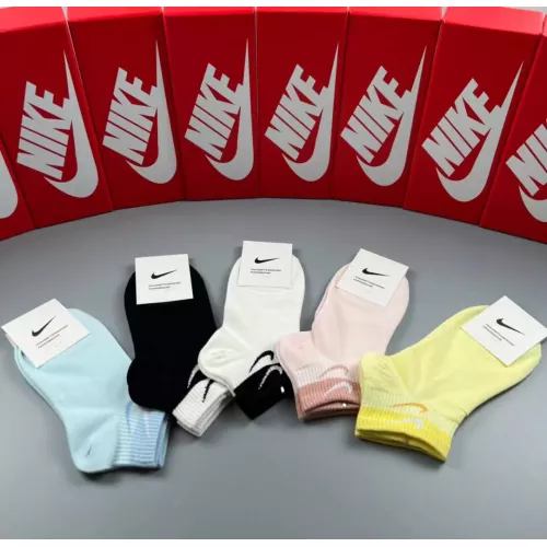 Replica Nike Socks #1300589 $25.00 USD for Wholesale