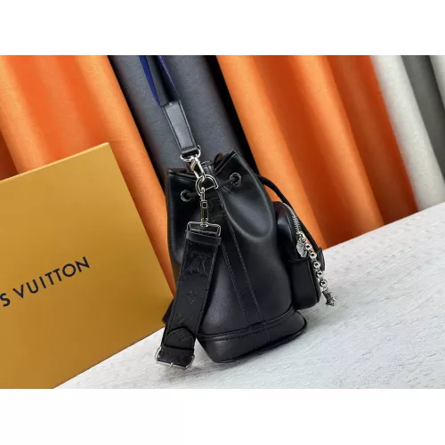 Replica Louis Vuitton AAA Quality Messenger Bags For Women #1300866 $92.00 USD for Wholesale