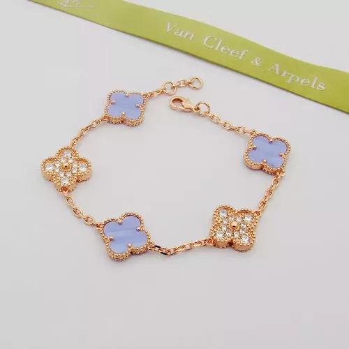 Van Cleef &amp; Arpels Bracelets For Women #1301536 $32.00 USD, Wholesale Replica Van Cleef &amp; Arpels Bracelets