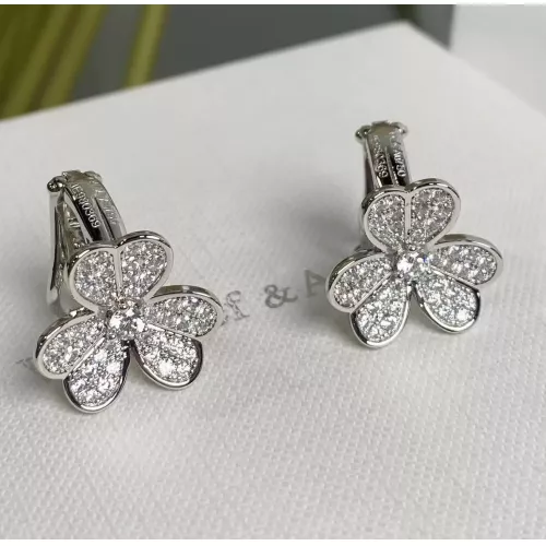 Van Cleef &amp; Arpels Earrings For Women #1302527 $52.00 USD, Wholesale Replica Van Cleef &amp; Arpels Earrings