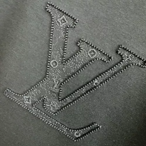 Replica Louis Vuitton LV T-Shirts Short Sleeved For Unisex #1302679 $41.00 USD for Wholesale