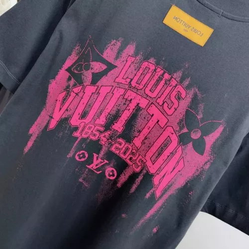 Replica Louis Vuitton LV T-Shirts Short Sleeved For Unisex #1302694 $41.00 USD for Wholesale