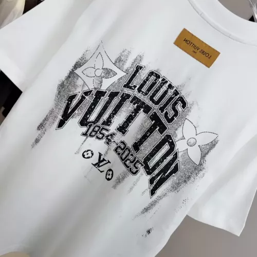 Replica Louis Vuitton LV T-Shirts Short Sleeved For Unisex #1302695 $41.00 USD for Wholesale