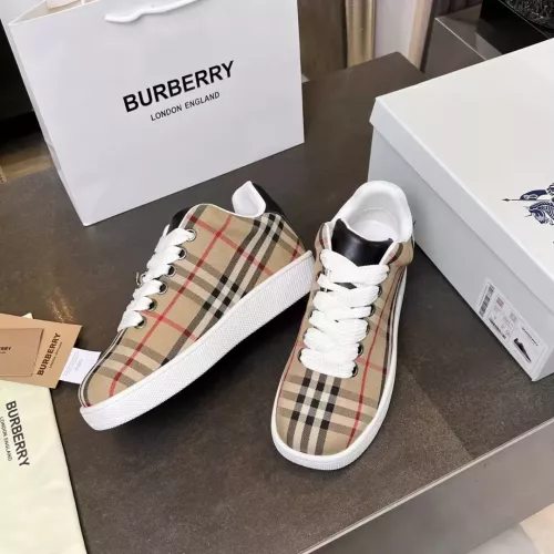 Replica Burberry Casual Shoes For Men #1303513 $105.00 USD for Wholesale