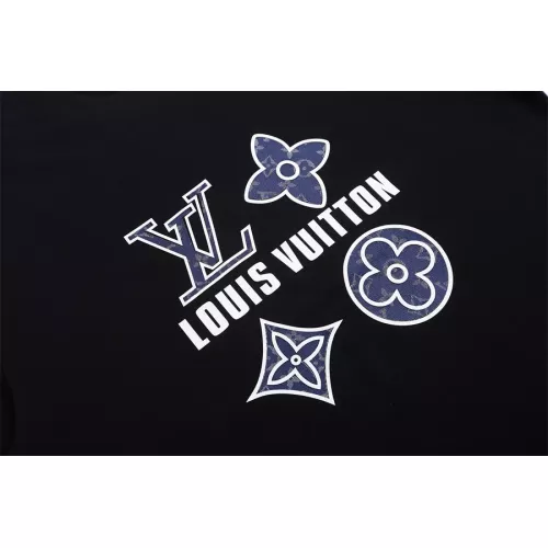 Replica Louis Vuitton LV T-Shirts Short Sleeved For Unisex #1308196 $38.00 USD for Wholesale