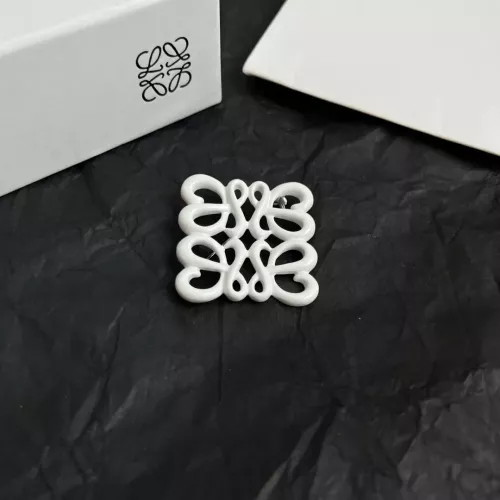 LOEWE Brooches For Women #1311704 $34.00 USD, Wholesale Replica LOEWE Brooches