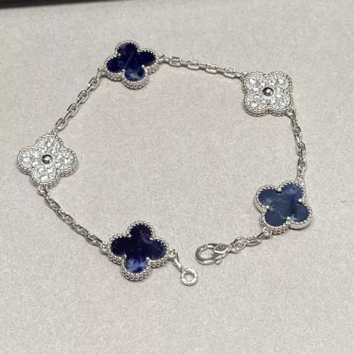 Van Cleef &amp; Arpels Bracelets For Women #1313229 $76.00 USD, Wholesale Replica Van Cleef &amp; Arpels Bracelets