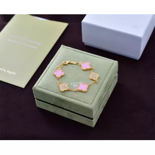 Van Cleef &amp; Arpels Bracelets For Women #1313608 $22.00 USD, Wholesale Replica Van Cleef &amp; Arpels Bracelets