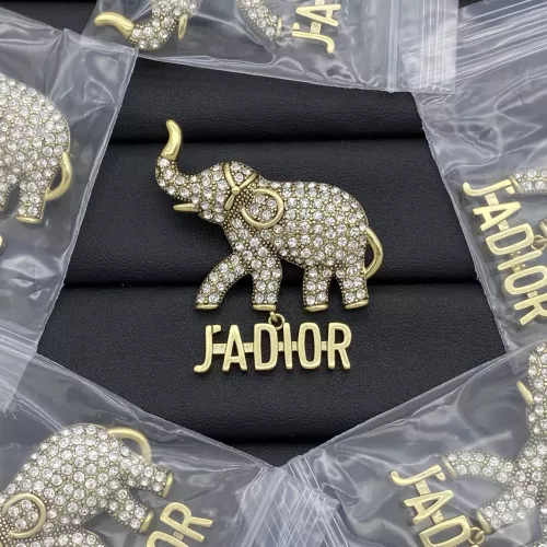 Christian Dior Brooches For Women #1313916 $25.00 USD, Wholesale Replica Christian Dior Brooches