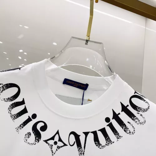 Replica Louis Vuitton LV T-Shirts Short Sleeved For Unisex #1315241 $42.00 USD for Wholesale