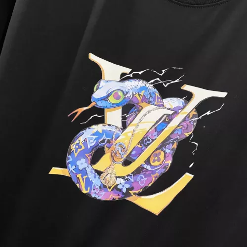 Replica Louis Vuitton LV T-Shirts Short Sleeved For Unisex #1315263 $42.00 USD for Wholesale