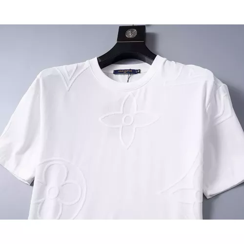 Replica Louis Vuitton LV T-Shirts Short Sleeved For Men #1315535 $25.00 USD for Wholesale