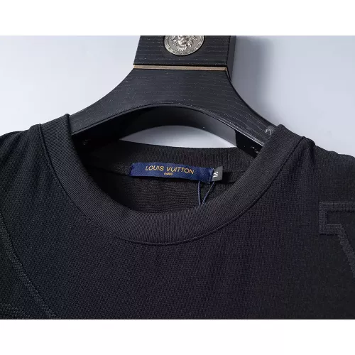 Replica Louis Vuitton LV T-Shirts Short Sleeved For Men #1315536 $25.00 USD for Wholesale