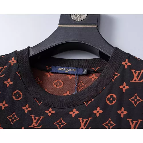 Replica Louis Vuitton LV T-Shirts Short Sleeved For Men #1315549 $25.00 USD for Wholesale