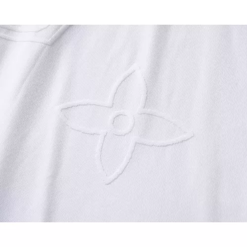 Replica Louis Vuitton LV T-Shirts Short Sleeved For Men #1315552 $25.00 USD for Wholesale
