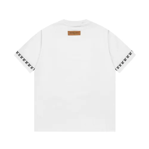 Replica Louis Vuitton LV T-Shirts Short Sleeved For Unisex #1315575 $40.00 USD for Wholesale