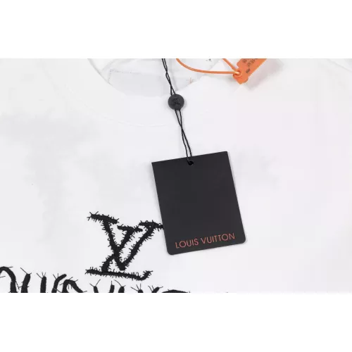 Replica Louis Vuitton LV T-Shirts Short Sleeved For Unisex #1315576 $40.00 USD for Wholesale
