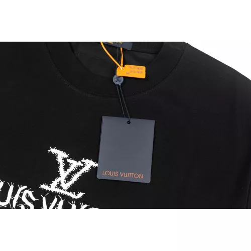 Replica Louis Vuitton LV T-Shirts Short Sleeved For Unisex #1315577 $40.00 USD for Wholesale