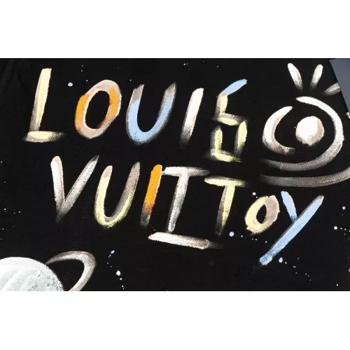 Replica Louis Vuitton LV T-Shirts Short Sleeved For Unisex #1315579 $45.00 USD for Wholesale
