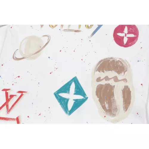 Replica Louis Vuitton LV T-Shirts Short Sleeved For Unisex #1315580 $45.00 USD for Wholesale