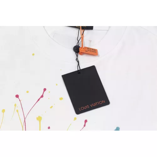 Replica Louis Vuitton LV T-Shirts Short Sleeved For Unisex #1315587 $45.00 USD for Wholesale
