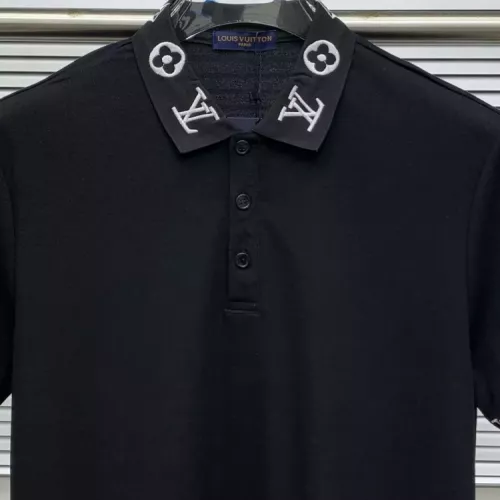 Replica Louis Vuitton LV T-Shirts Short Sleeved For Men #1315718 $56.00 USD for Wholesale