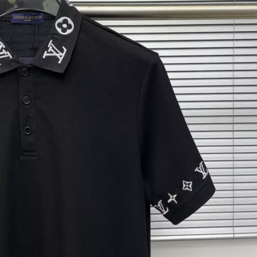 Replica Louis Vuitton LV T-Shirts Short Sleeved For Men #1315718 $56.00 USD for Wholesale