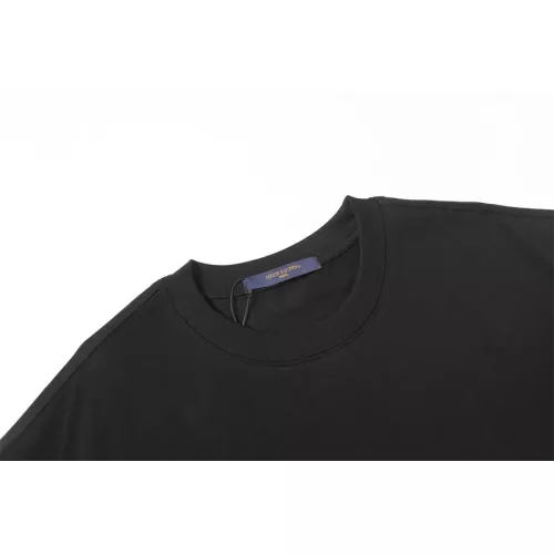 Replica Louis Vuitton LV T-Shirts Short Sleeved For Unisex #1315736 $36.00 USD for Wholesale
