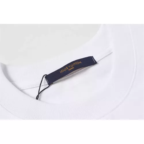 Replica Louis Vuitton LV T-Shirts Short Sleeved For Unisex #1315737 $36.00 USD for Wholesale