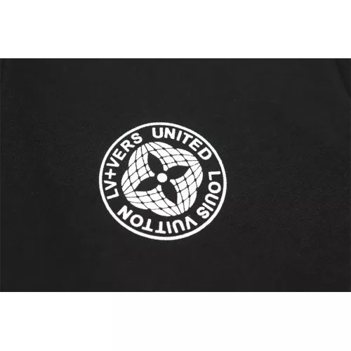 Replica Louis Vuitton LV T-Shirts Short Sleeved For Unisex #1315739 $36.00 USD for Wholesale