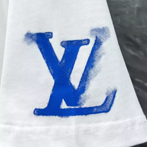 Replica Louis Vuitton LV T-Shirts Short Sleeved For Unisex #1315748 $68.00 USD for Wholesale