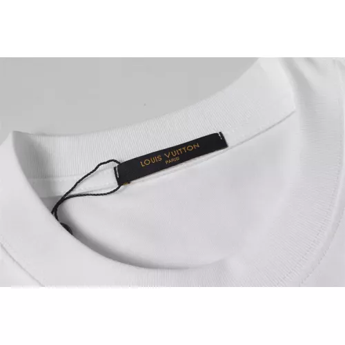 Replica Louis Vuitton LV T-Shirts Short Sleeved For Unisex #1315818 $42.00 USD for Wholesale