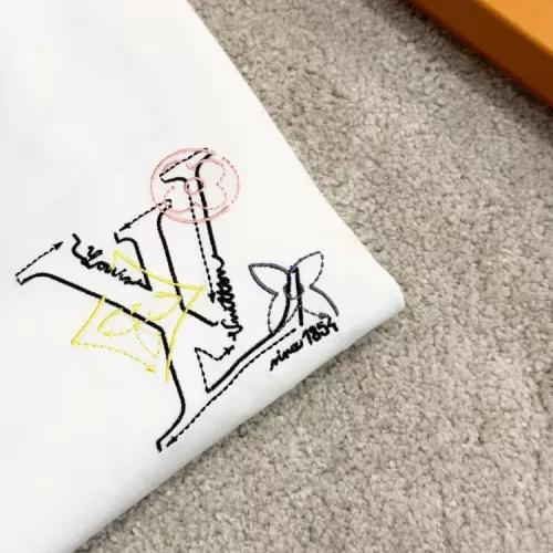 Replica Louis Vuitton LV T-Shirts Short Sleeved For Unisex #1316362 $56.00 USD for Wholesale