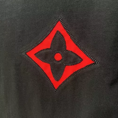 Replica Louis Vuitton LV T-Shirts Short Sleeved For Unisex #1316374 $40.00 USD for Wholesale