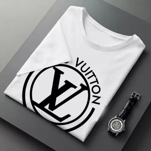 Replica Louis Vuitton LV T-Shirts Short Sleeved For Men #1316543 $23.00 USD for Wholesale