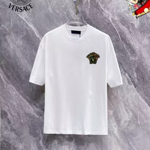 Versace T-Shirts Short Sleeved For Unisex #1320978 $25.00 USD, Wholesale Replica Versace T-Shirts