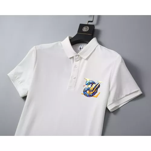 Replica Louis Vuitton LV T-Shirts Short Sleeved For Men #1321676 $42.00 USD for Wholesale