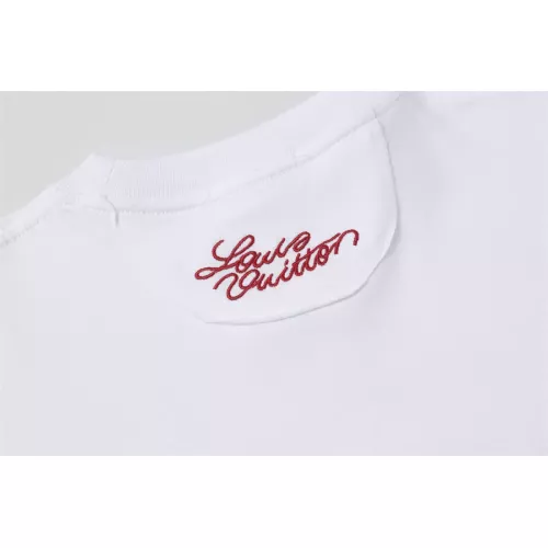 Replica Louis Vuitton LV T-Shirts Short Sleeved For Unisex #1322023 $36.00 USD for Wholesale
