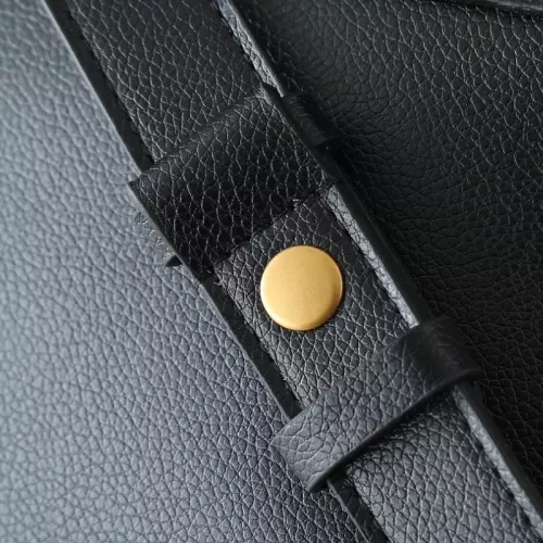 Replica Louis Vuitton AAA Quality Messenger Bags For Women #1322095 $68.00 USD for Wholesale