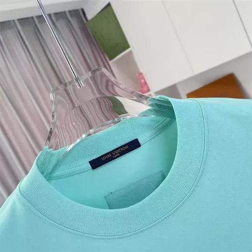 Replica Louis Vuitton LV T-Shirts Short Sleeved For Unisex #1322146 $42.00 USD for Wholesale