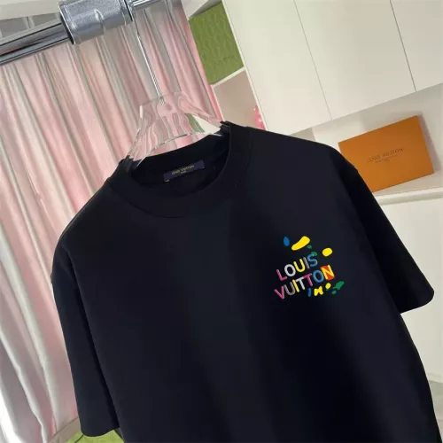 Replica Louis Vuitton LV T-Shirts Short Sleeved For Unisex #1322148 $42.00 USD for Wholesale
