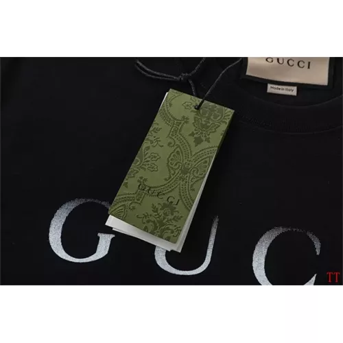 Replica Gucci T-Shirts Short Sleeved For Unisex #1323136 $32.00 USD for Wholesale