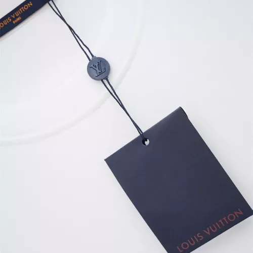 Replica Louis Vuitton LV T-Shirts Short Sleeved For Unisex #1323141 $32.00 USD for Wholesale