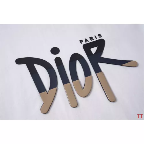 Replica Christian Dior T-Shirts Short Sleeved For Unisex #1323239 $32.00 USD for Wholesale