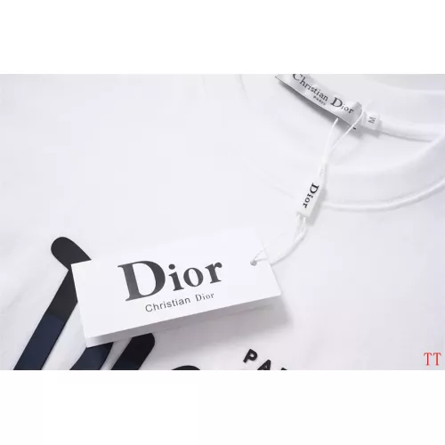 Replica Christian Dior T-Shirts Short Sleeved For Unisex #1323239 $32.00 USD for Wholesale
