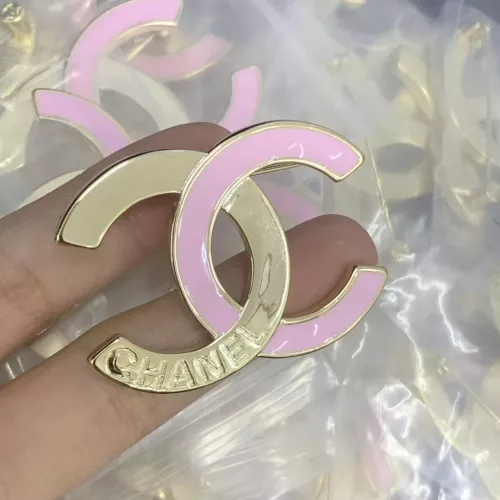 Chanel Brooches For Women #1325977 $25.00 USD, Wholesale Replica Chanel Brooches